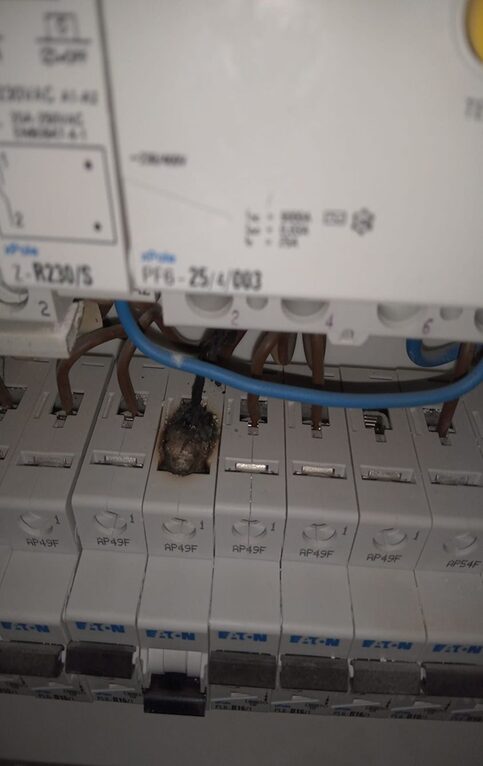 Elektromerový rozvádzač